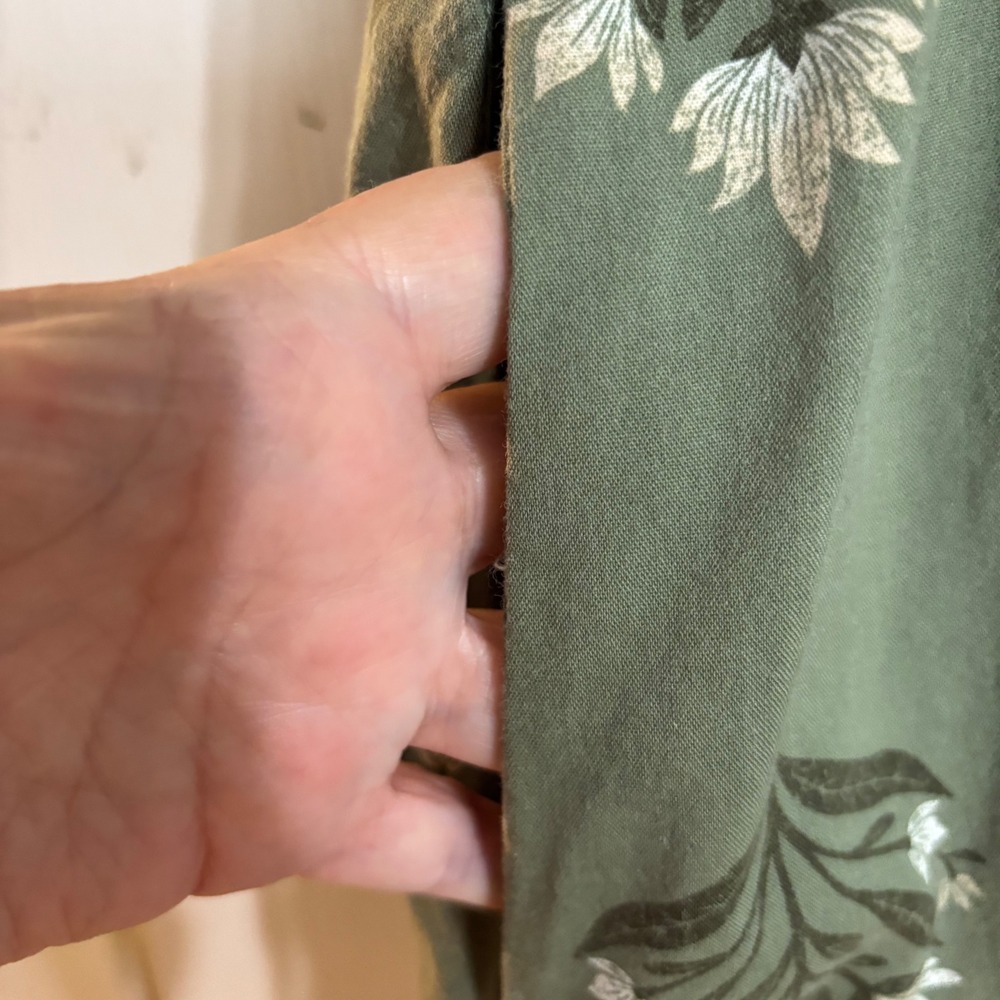 Old Navy Midi Dress Womens XXL Green Pre-owned Smocked Waist Floral Pockets - Picture 4 of 10
